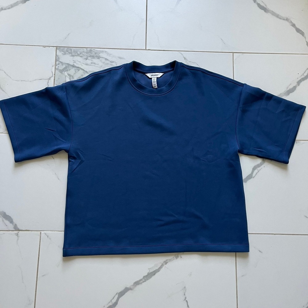 SPANX AirEssentials Relaxed Tee blue color sz medium